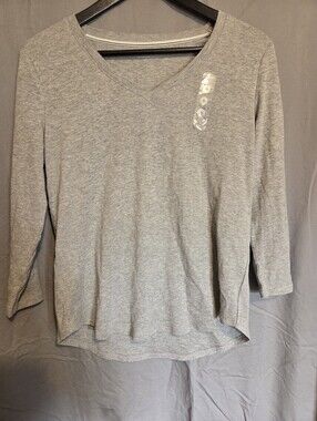 Northern Reflections Light Gray V-Neck Long Sleeve Tee